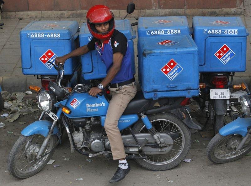 Domino's Pizza проводит акции, чтобы оживить спрос