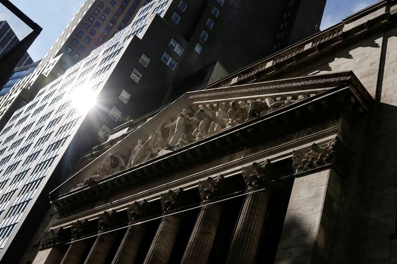 Фондовый рынок США закрылся снижением: индекс Dow Jones упал на 0,18%