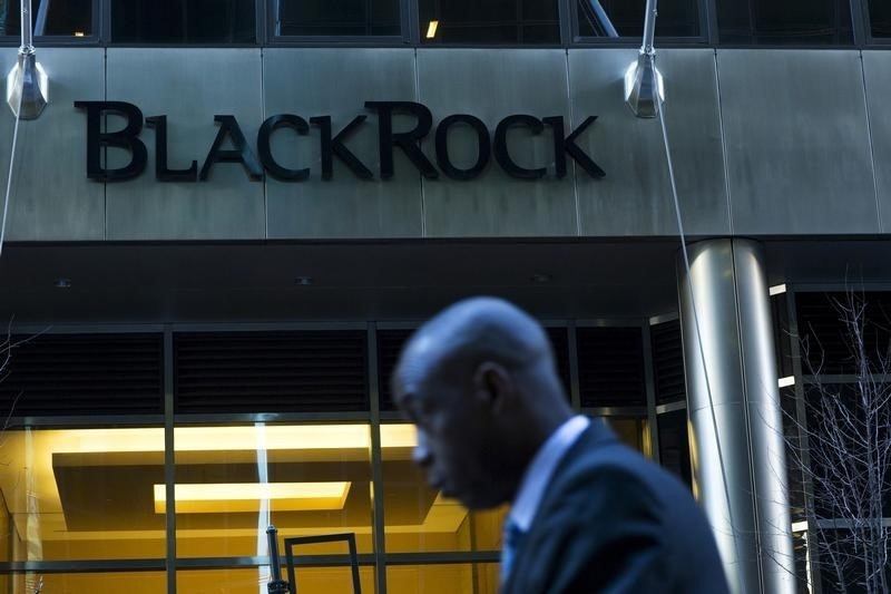 «Экономика США вылезает из ямы»: BlackRock предупредила о волатильности рынка