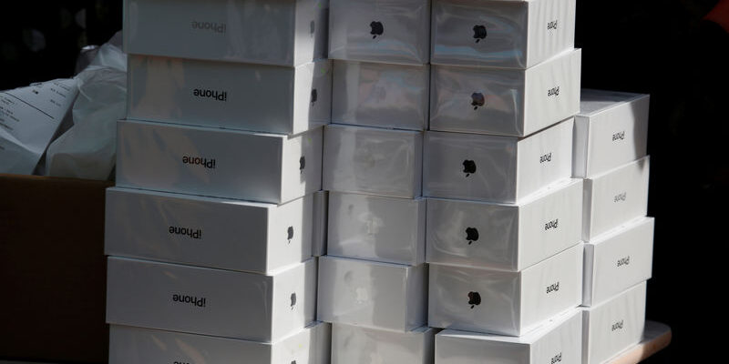 Главные новости: Apple переносит производство iPhone в Индию