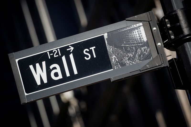 Фондовые индексы США закрылись разнонаправленно, индекс Dow Jones вырос на 0,14%