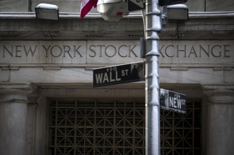 Фондовый рынок США упал, промышленный индекс Dow Jones упал на 0,82%