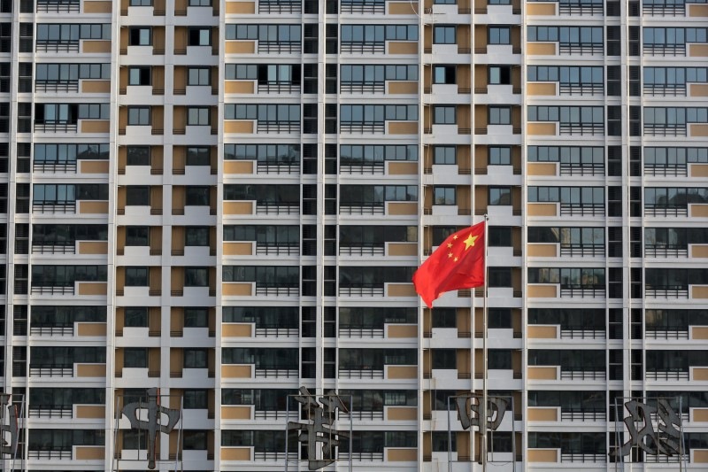 Власти Китая обещают восстановить доверие инвесторов на фоне спада рынка