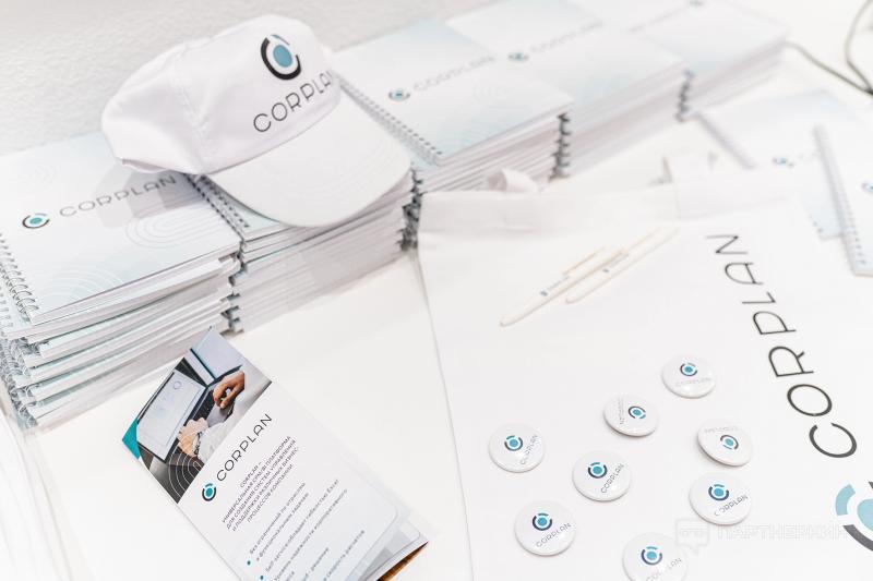 ИТ-бизнес без программирования: как платформа Corplan помогает зарабатывать деньги с помощью аналитических продуктов