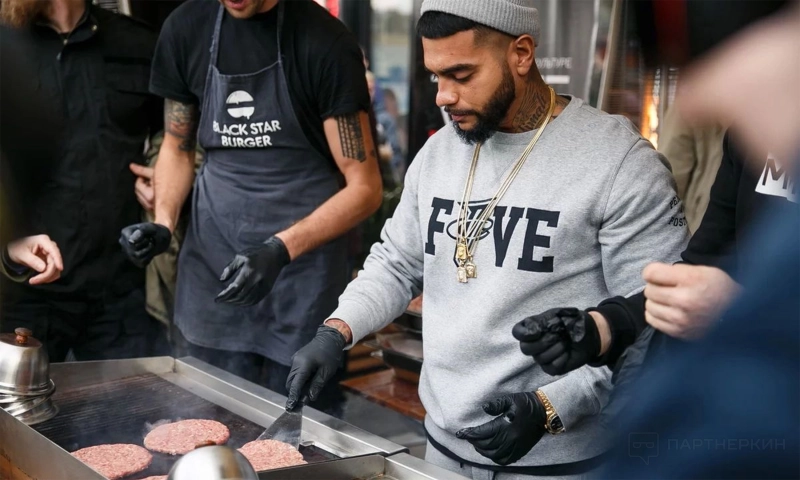 Black Star Burger: от громкого запуска на Новом Арбате до закрытия 90% точек — разбор ошибок бизнеса