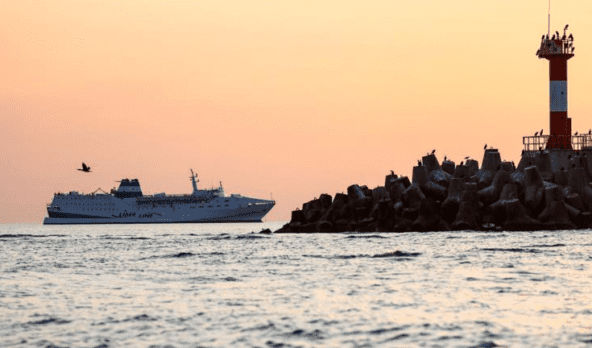 День 1354: ЕС начал готовить 20 пакет санкций в отношении России; первый за 14 лет паром из Турции в Сочи третий день ждёт разрешения на швартовку День 1354: ЕС начал готовить 20 пакет санкций в отношении России; первый за 14 лет паром из Турции в Сочи третий день ждёт разрешения на швартовку