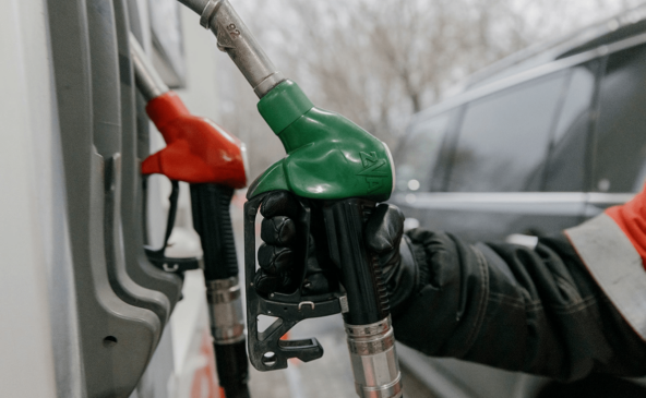 День 1494: правительство решило возобновить действие запрета на экспорт бензина с 1 апреля 2026 года